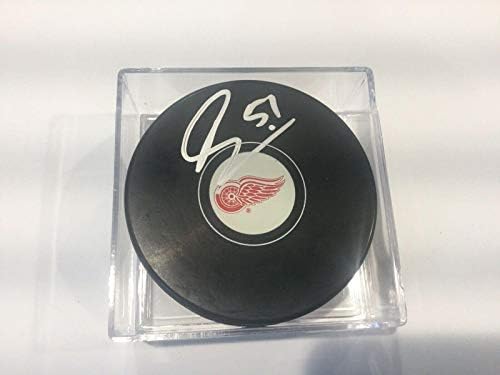 Frans Nilsena Potpisao Autogram Detroitu Crveni Krila Hokej Puck a - Potpisanu NHL Pakova